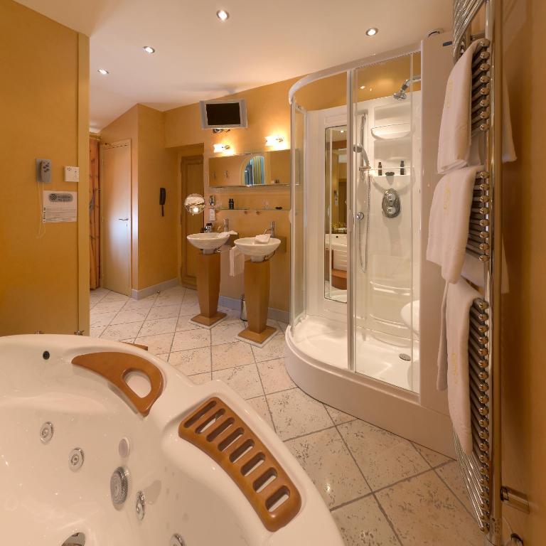 Deluxe Room,61282627:JPEG