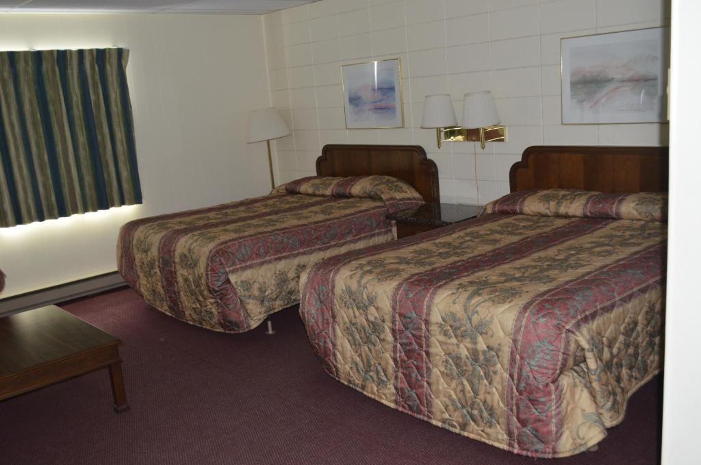 Queen Room with Two Queen Beds