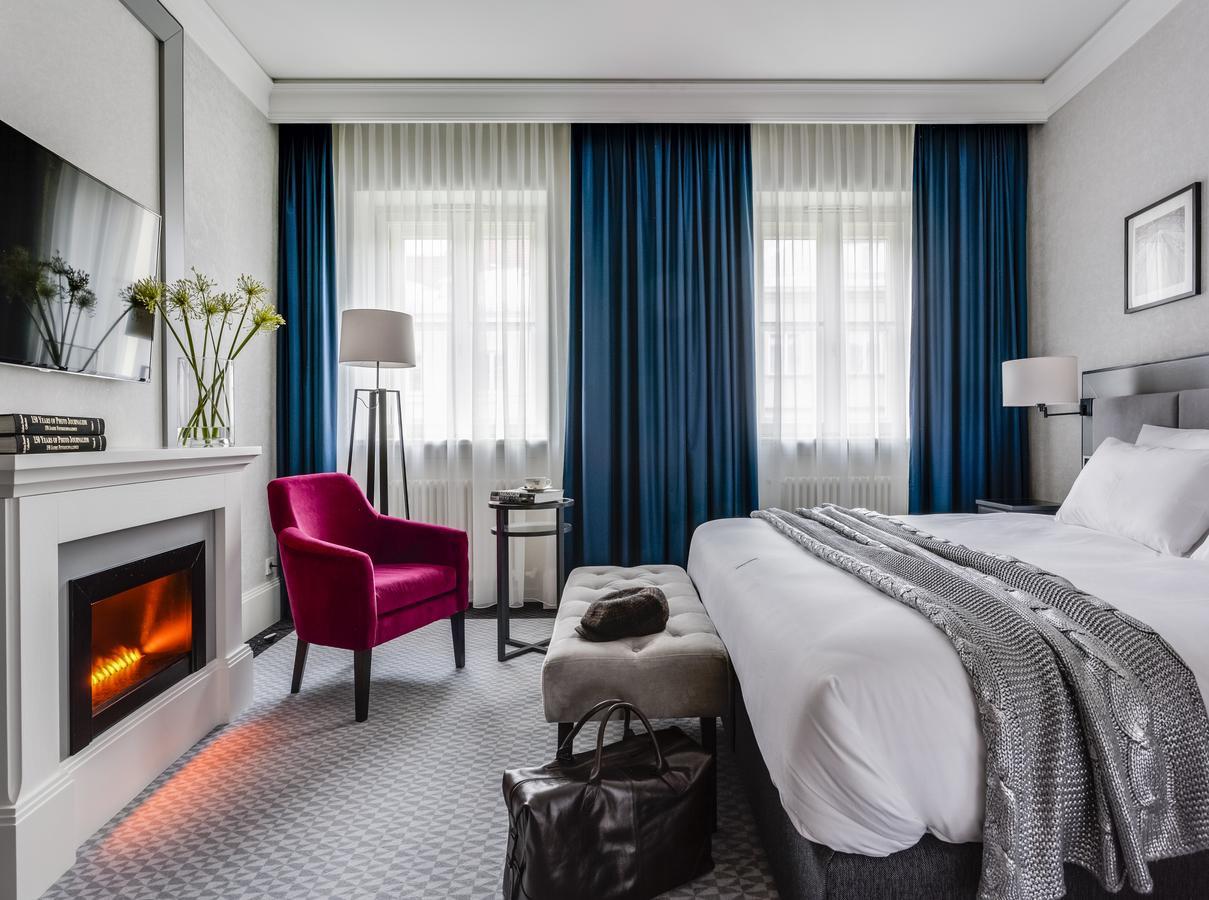 Large Double or Twin Room