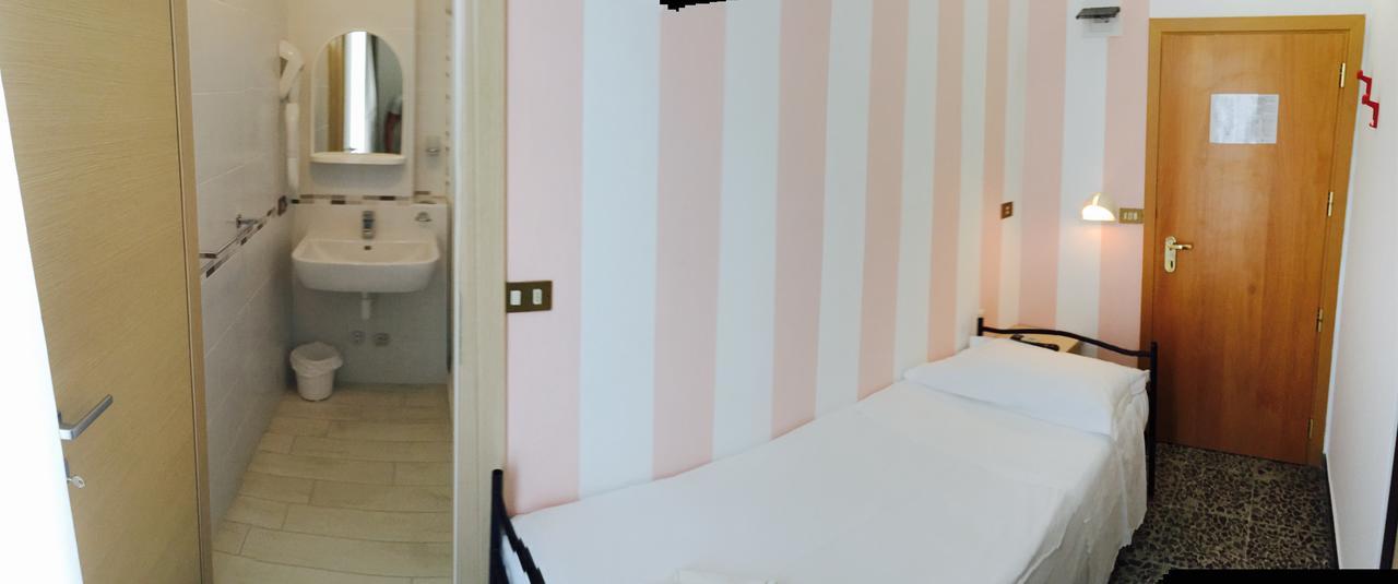 Single Room Balcony