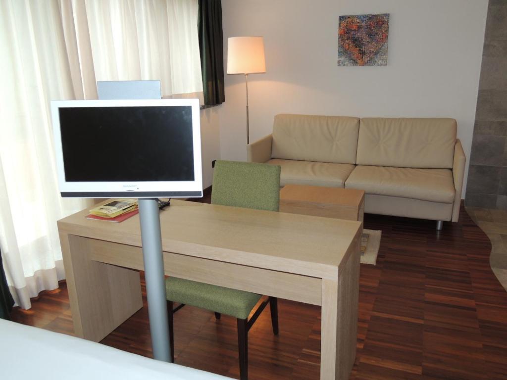 Junior Suite,1620202654:JPEG