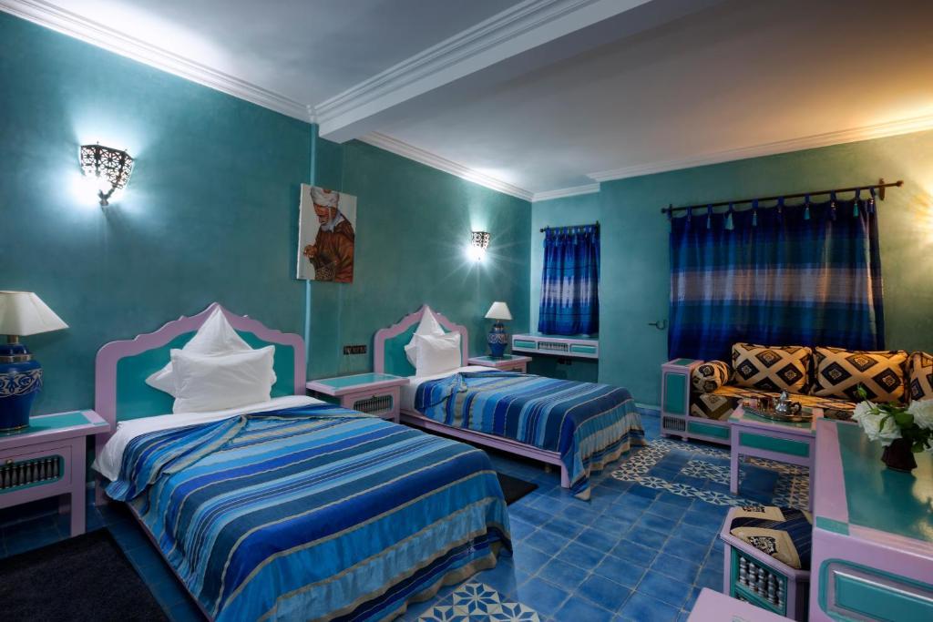 Turquoise room