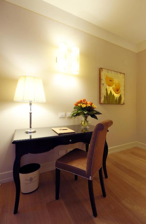 Junior Suite with Spa Access