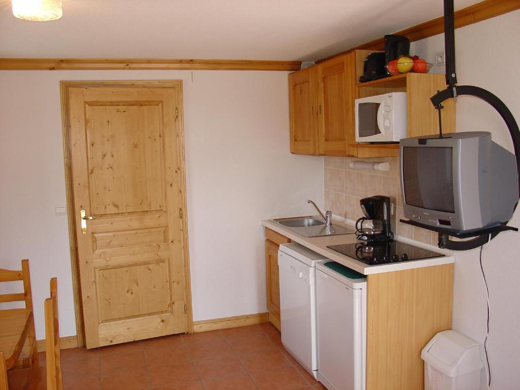 One-Bedroom Apartment (6 Adults)