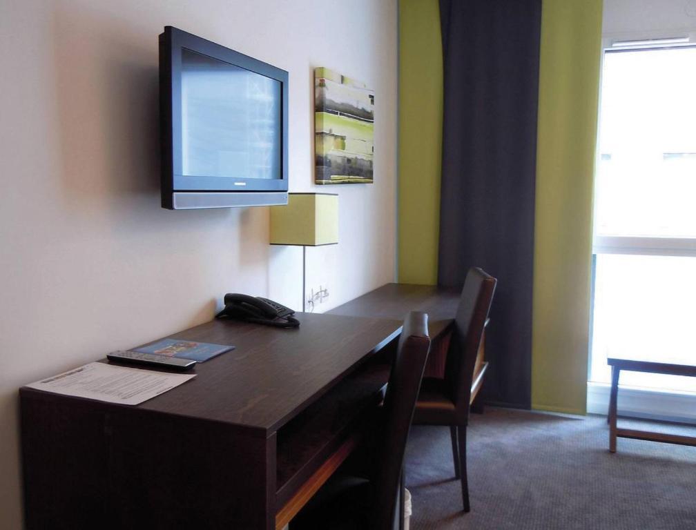 Studio Superior (1-2 Adults)