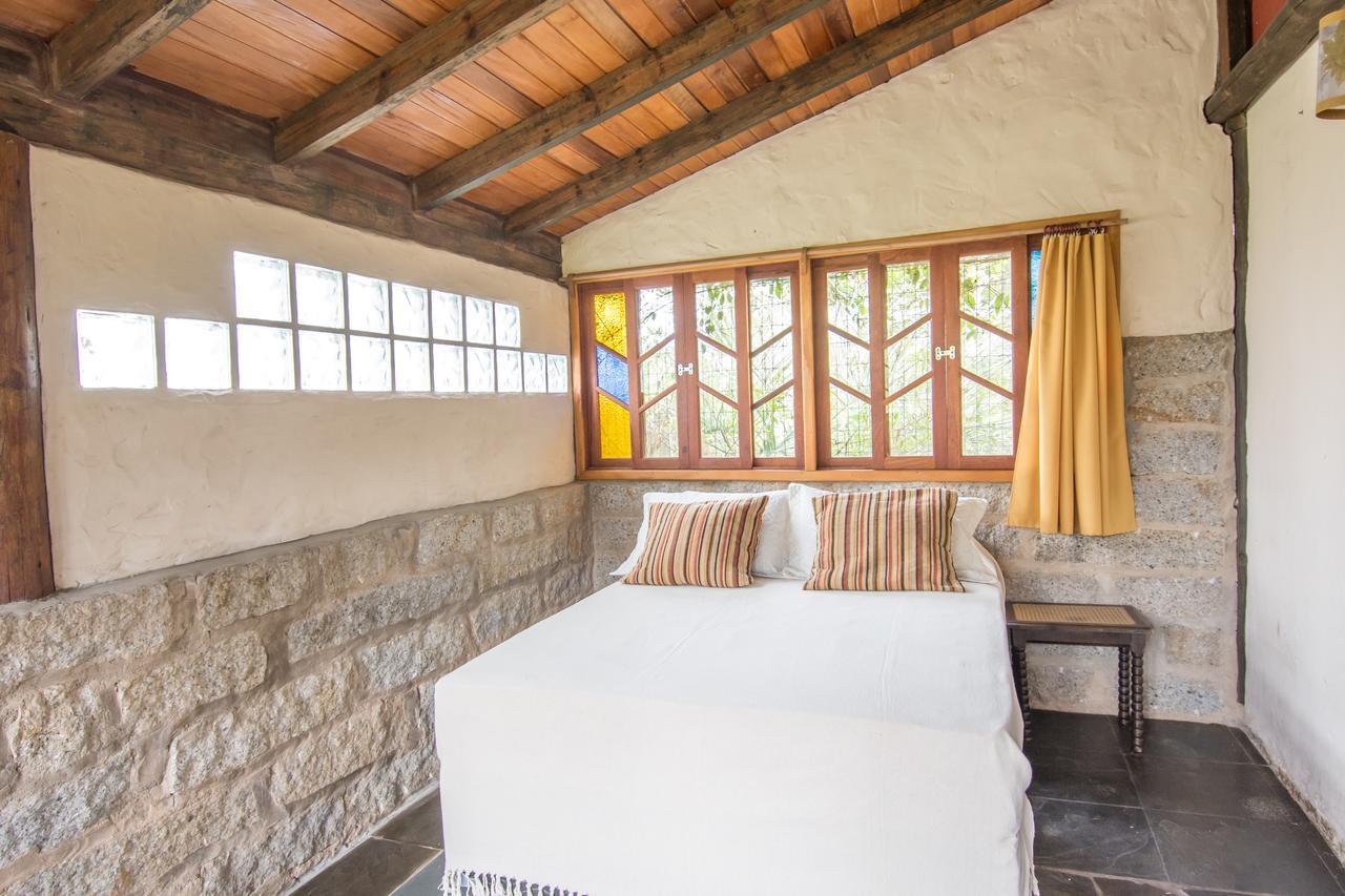 Bungalow (10 Adults)
