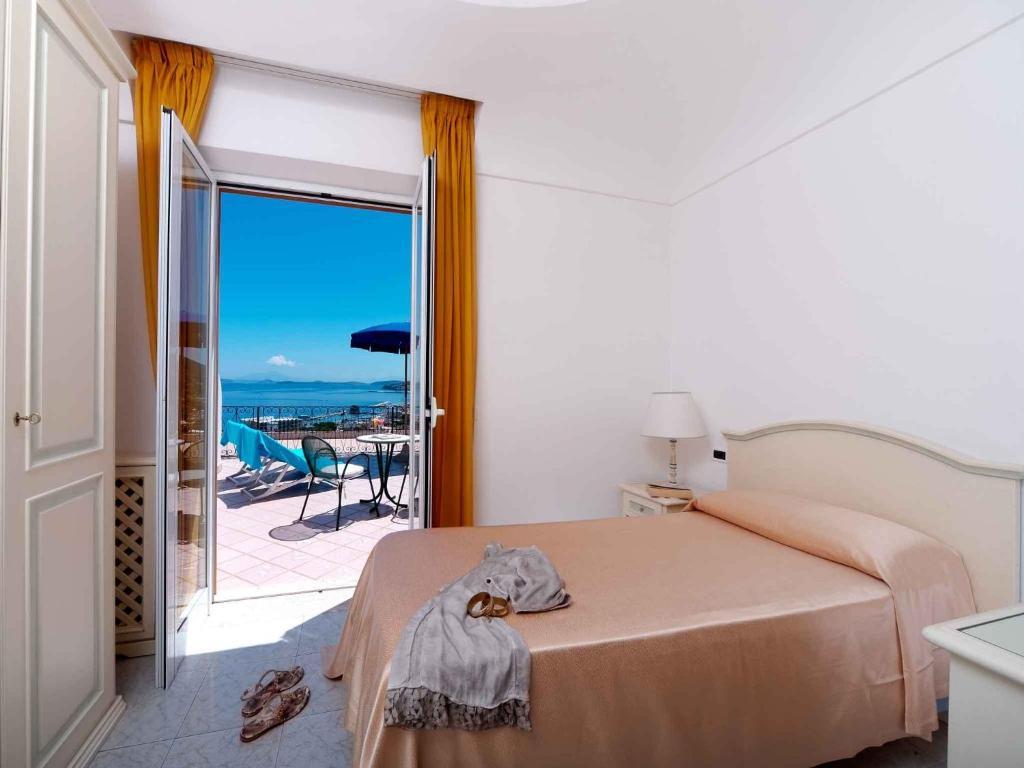 Double or Twin Room Sea View Terrace,63169078:JPEG