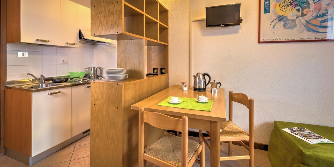 One-Bedroom Apartment,631366809:JPEG