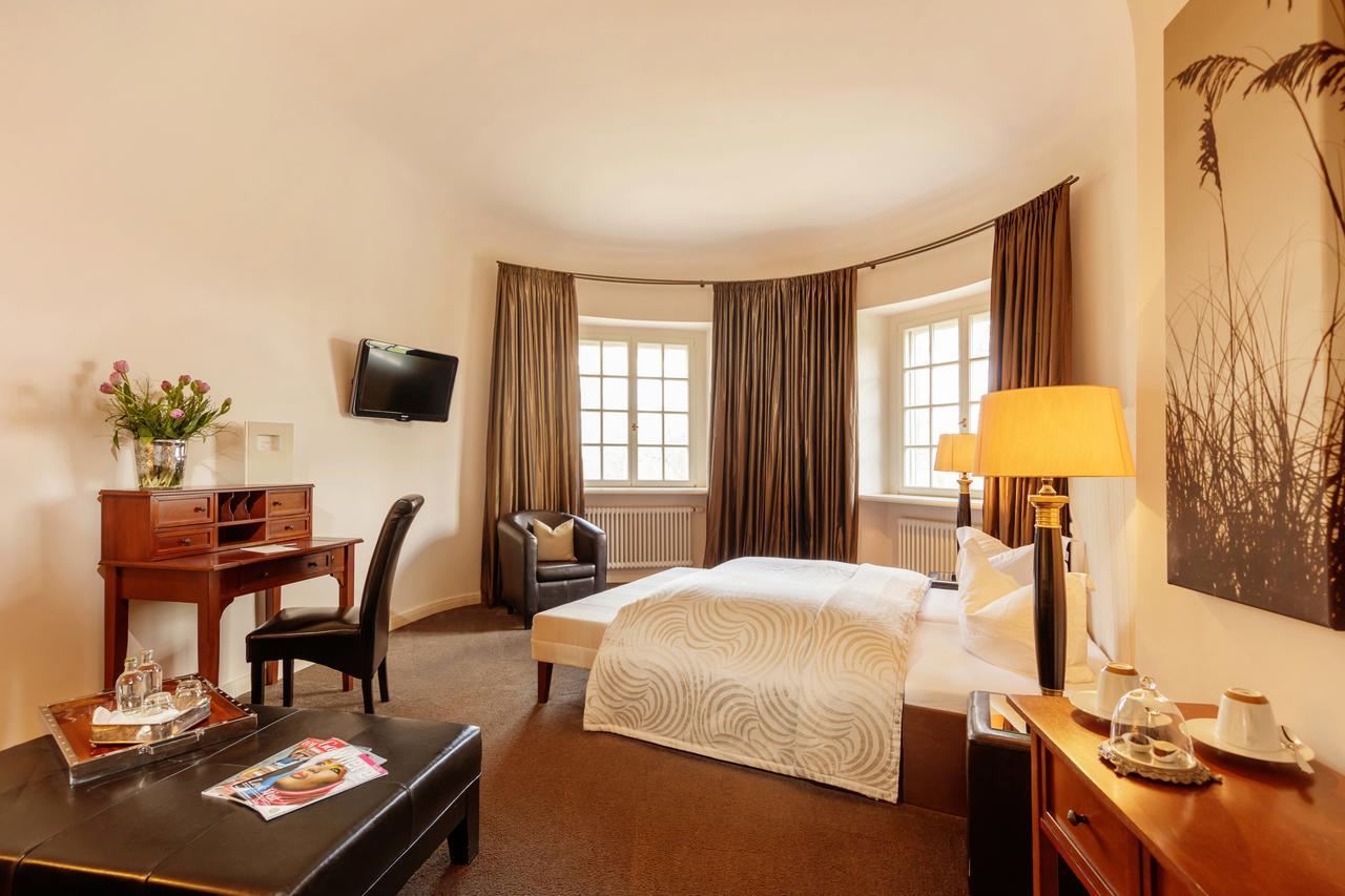 Deluxe Junior Suite,631638150:JPEG