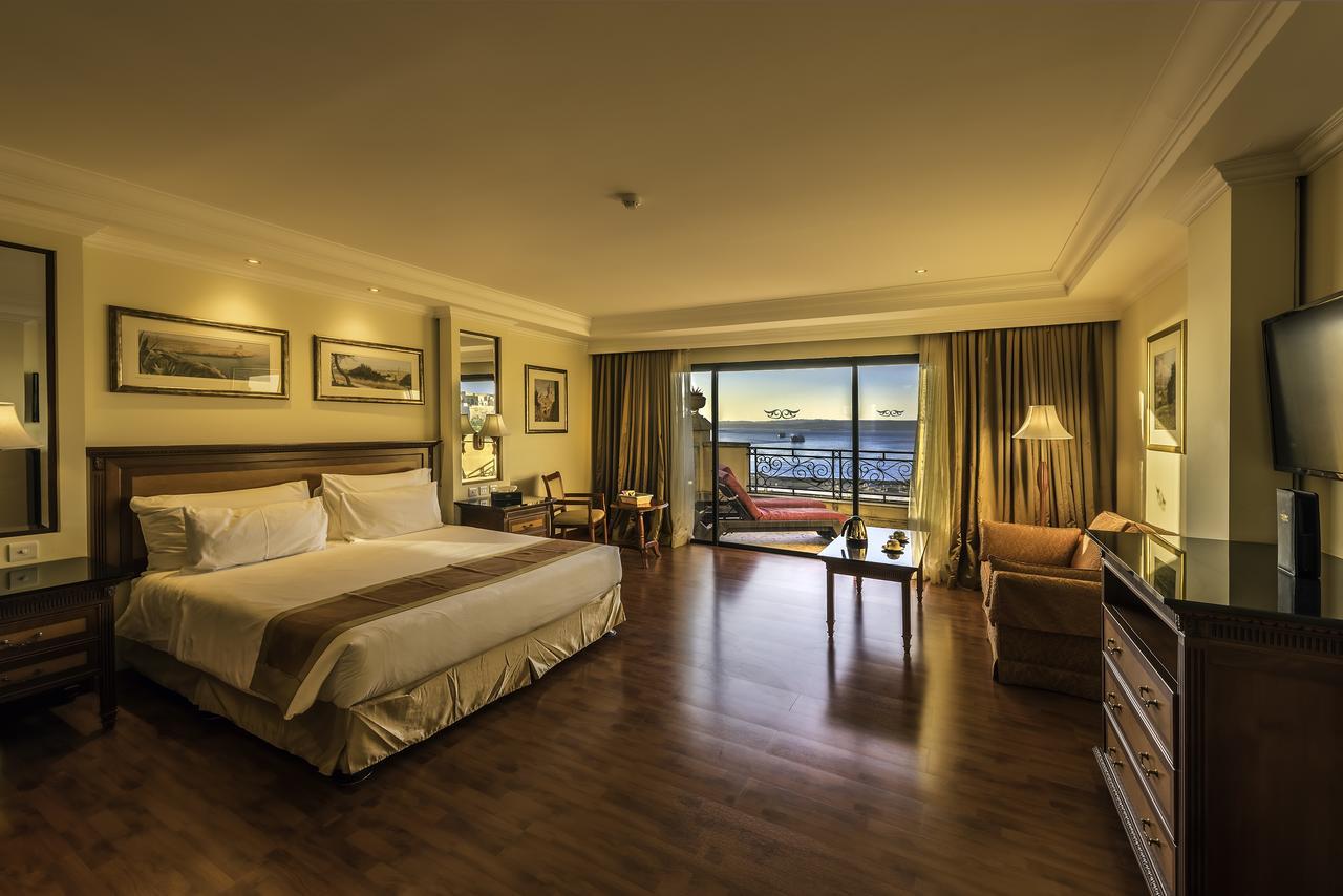Quarto Duplo Superior com Vista Mar e Terraço