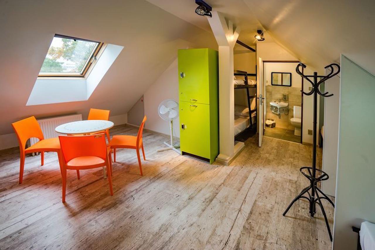 Bed in 6-Bed Mixed Dormitory Room