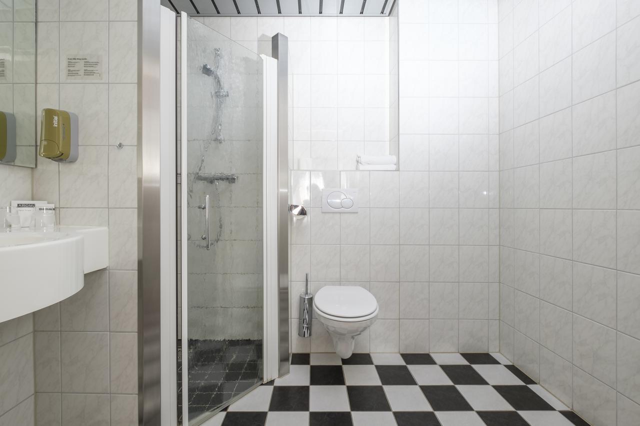 Tweepersoonskamer met 2 Aparte Bedden