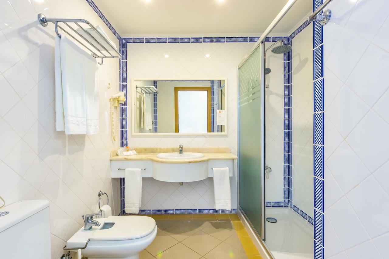 One-Bedroom Apartment Pool View,632870364:JPEG