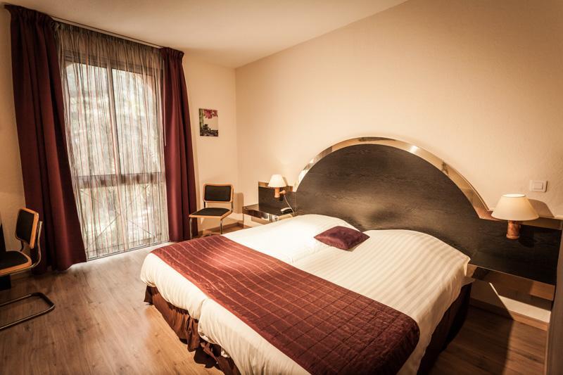 Double or Twin Room,692214402:JPEG