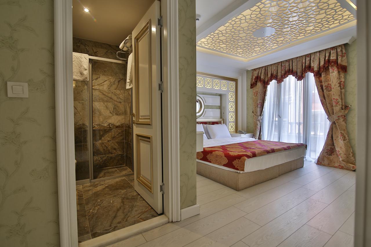 Chambre Lit Queen-Size avec Balcon
