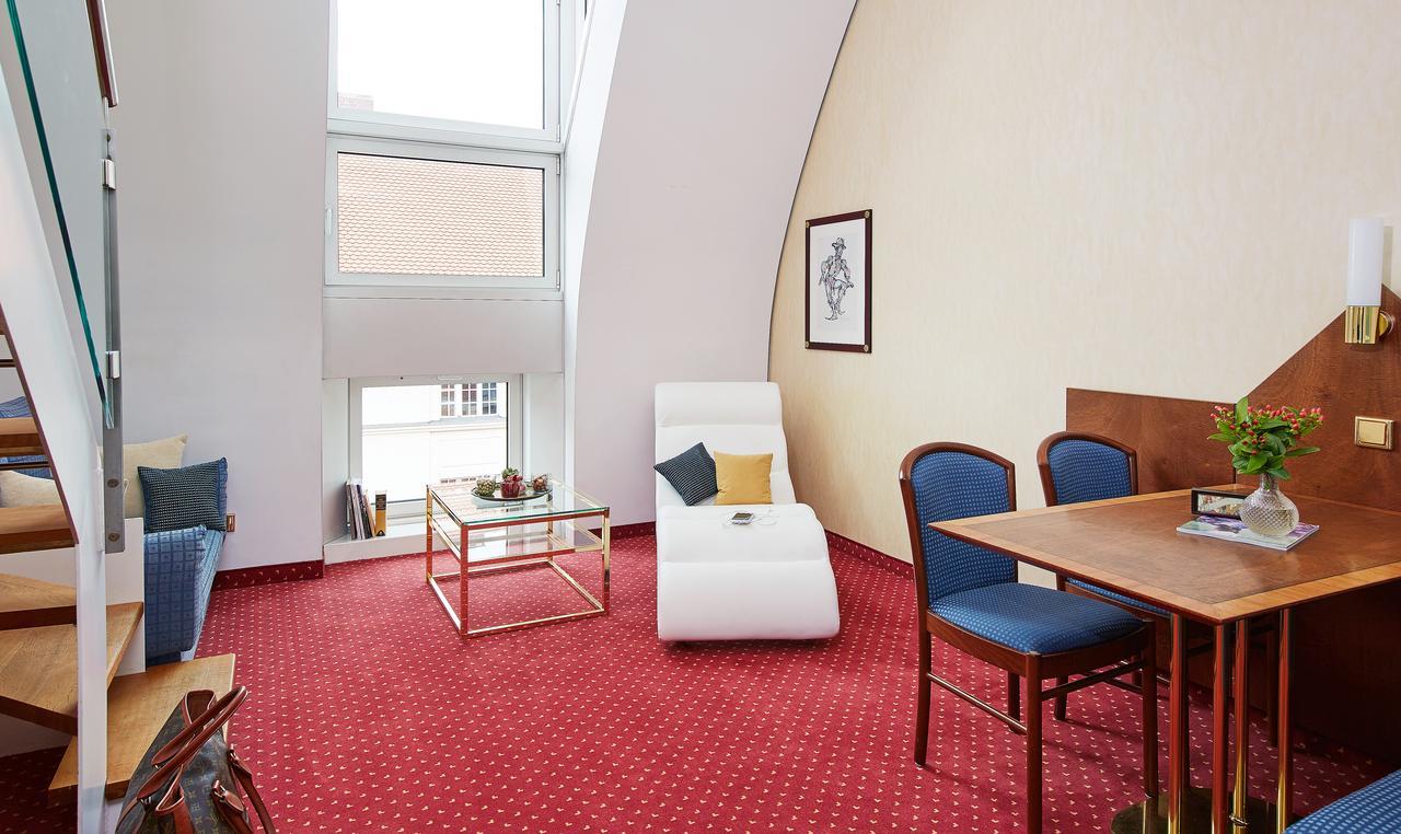 Business Maisonette