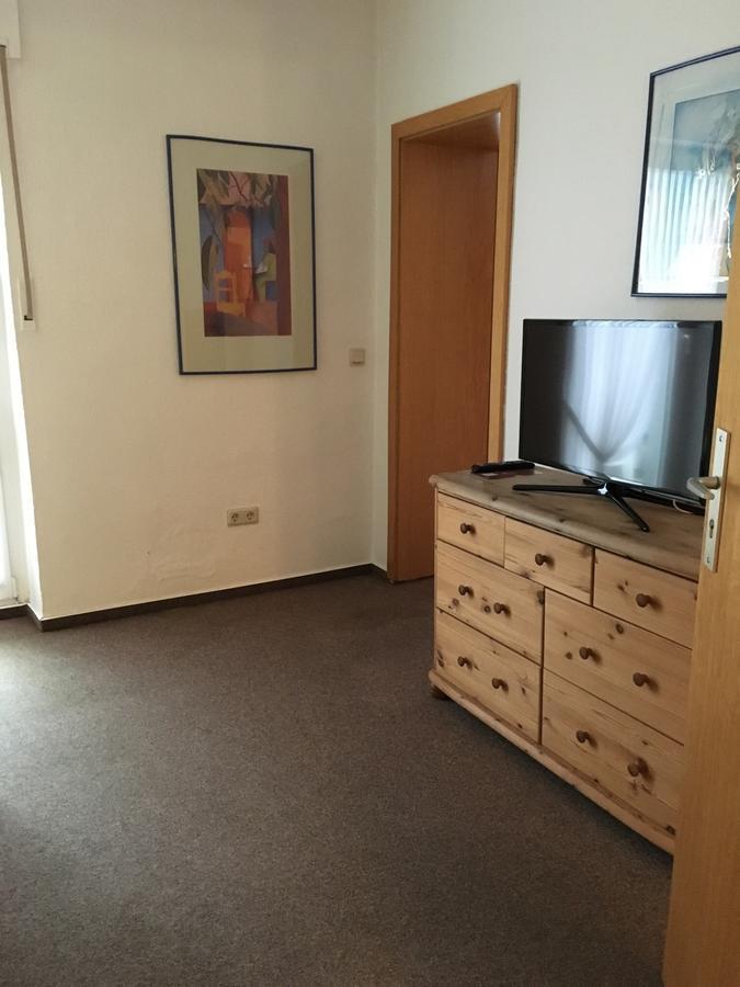 Dreibettzimmer mit Bad