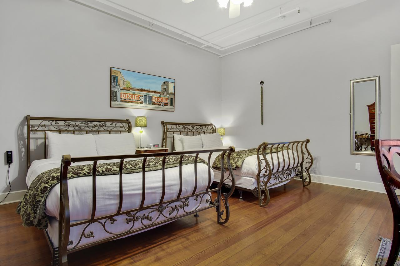 Double Queen Room