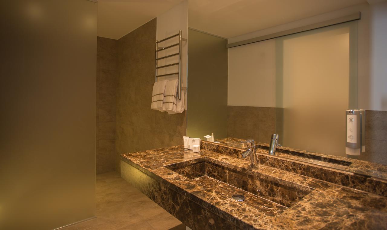 One-Bedroom Suite,640265028:JPEG