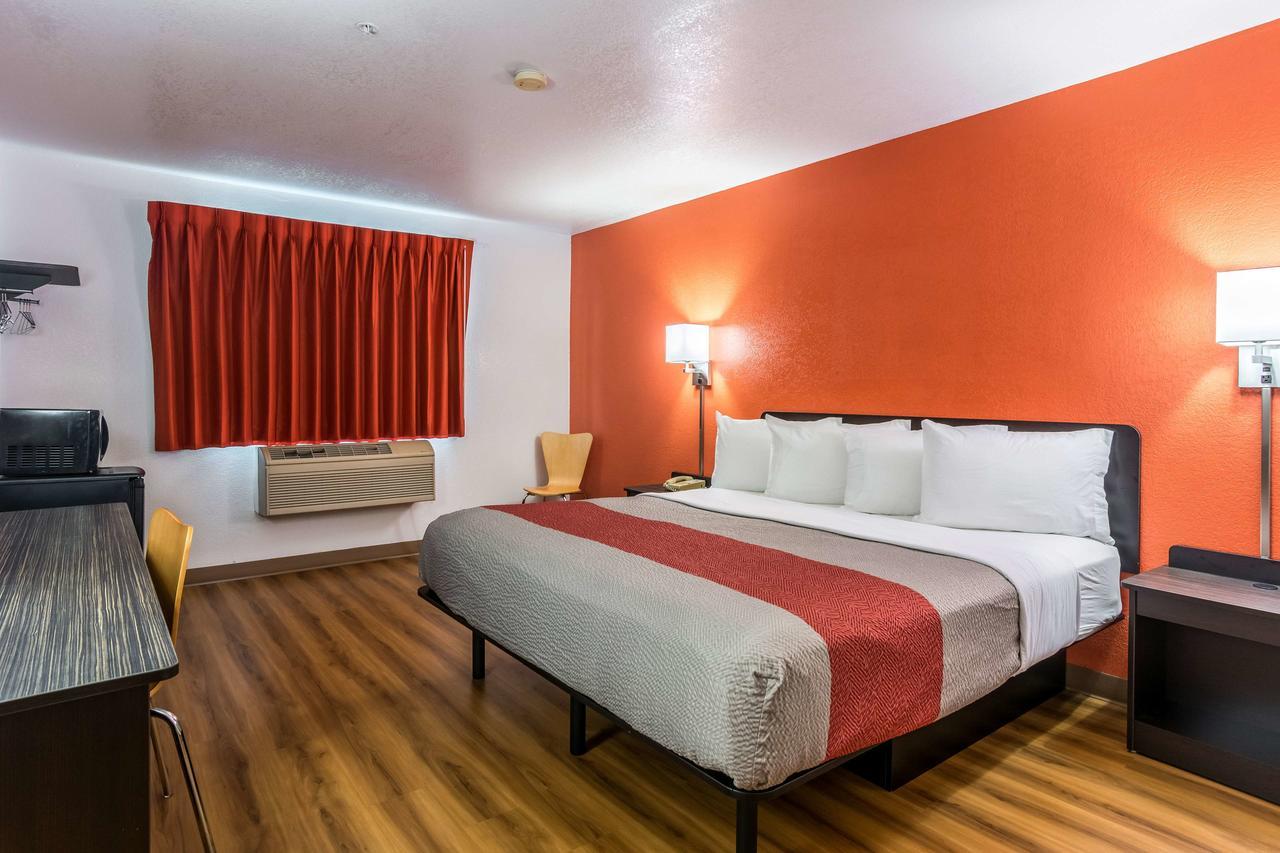 King Room Non-Smoking