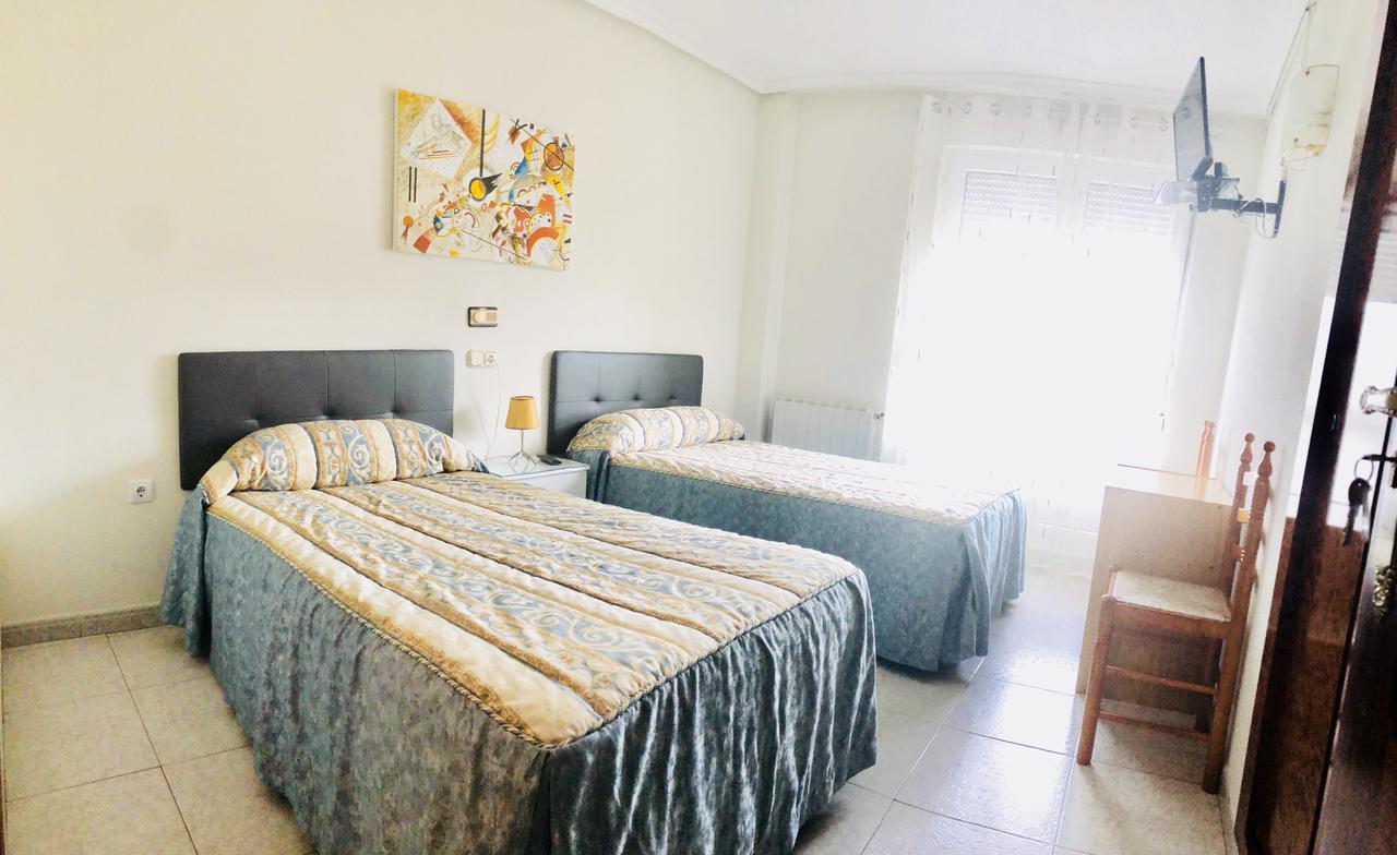 Twin Room,820638938:JPEG