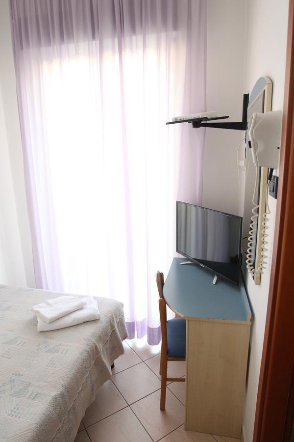 Small Single Room