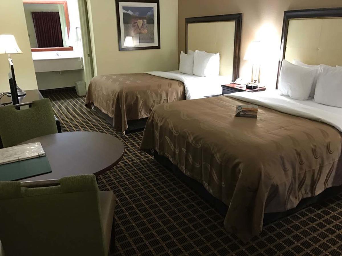 Queen Room with Two Queen Beds - Non-Smoking