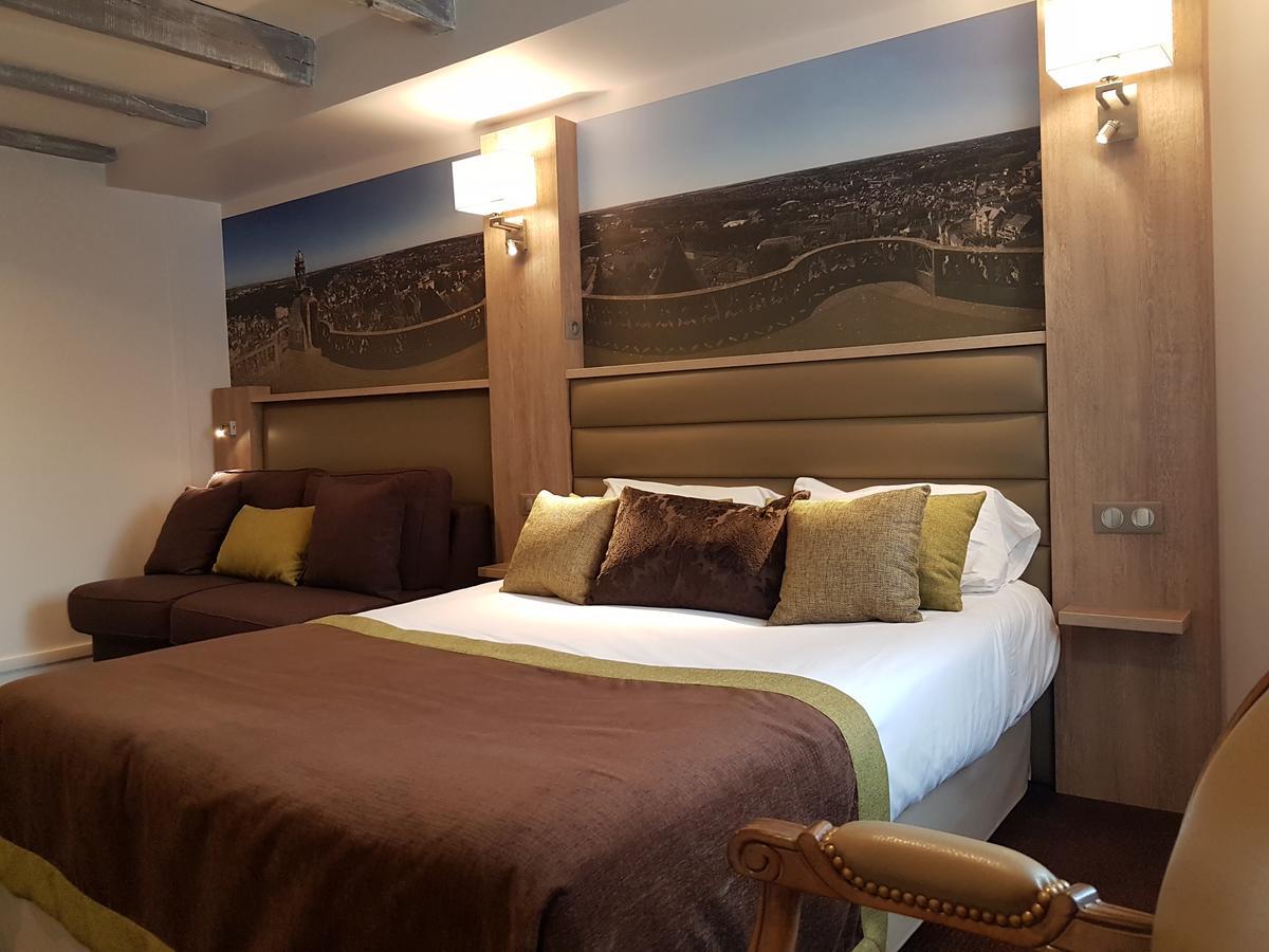 Superior Double Room Seating Area