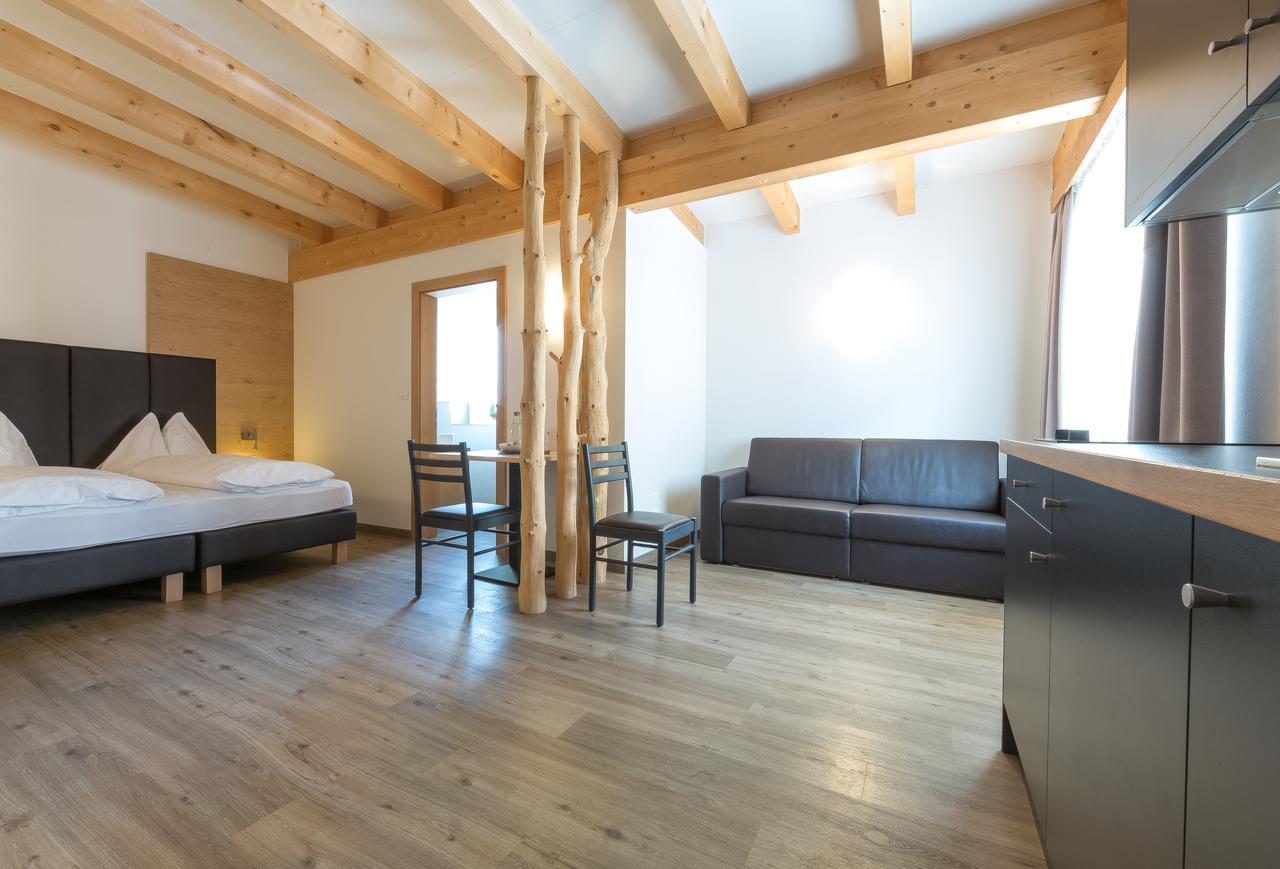 Superior Double Room,641759922:JPEG