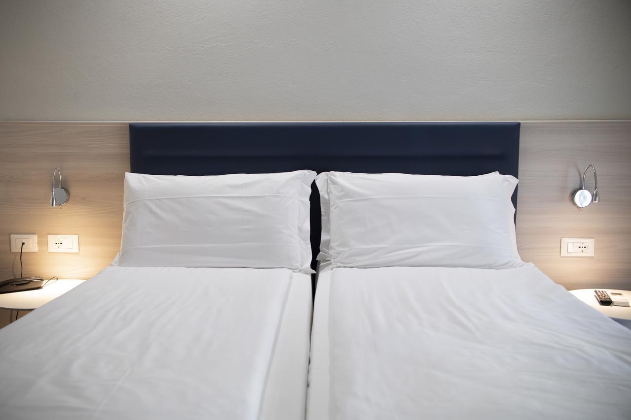 Twin Room with Balcony