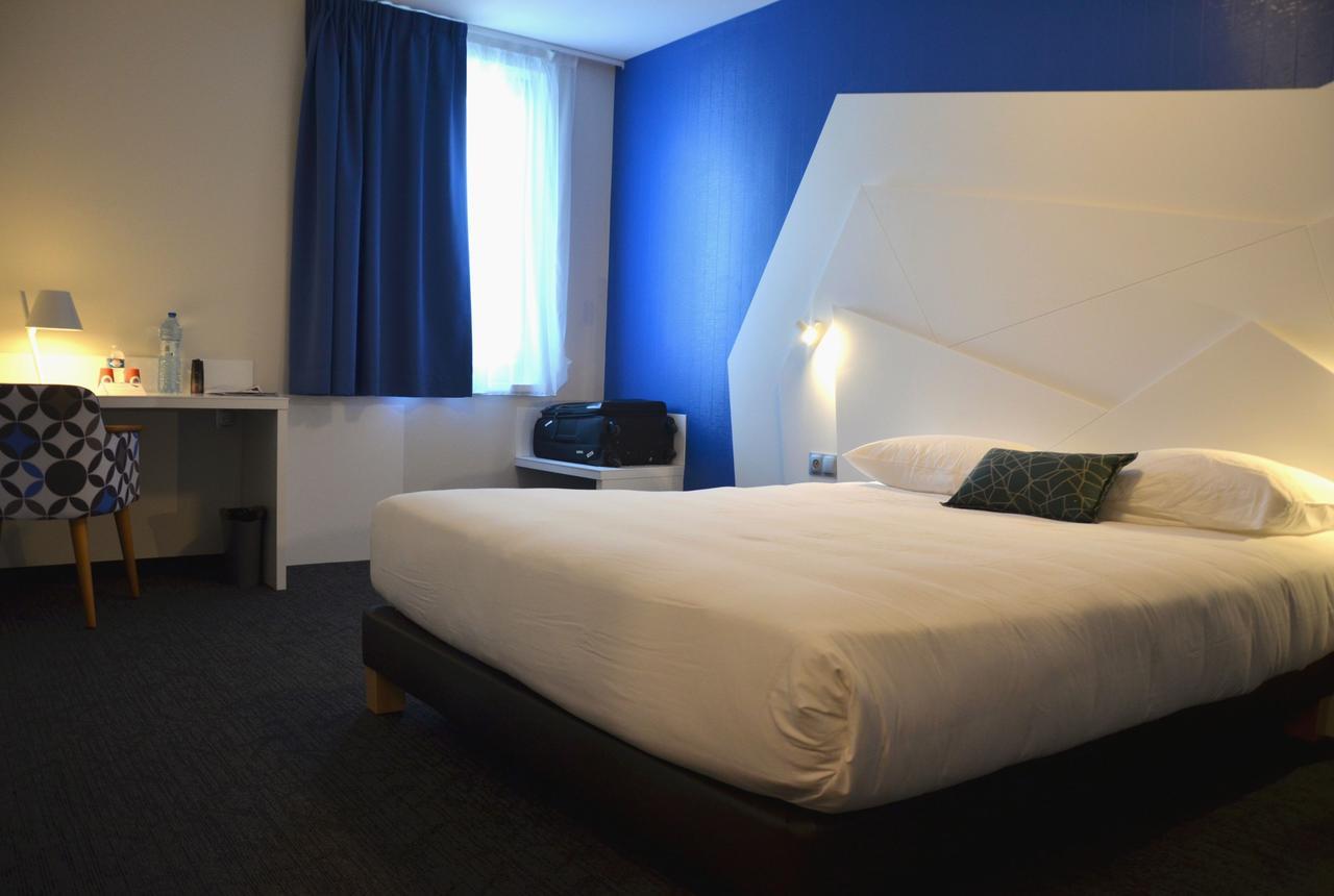Double or Twin Room Disability Access,645684813:JPEG