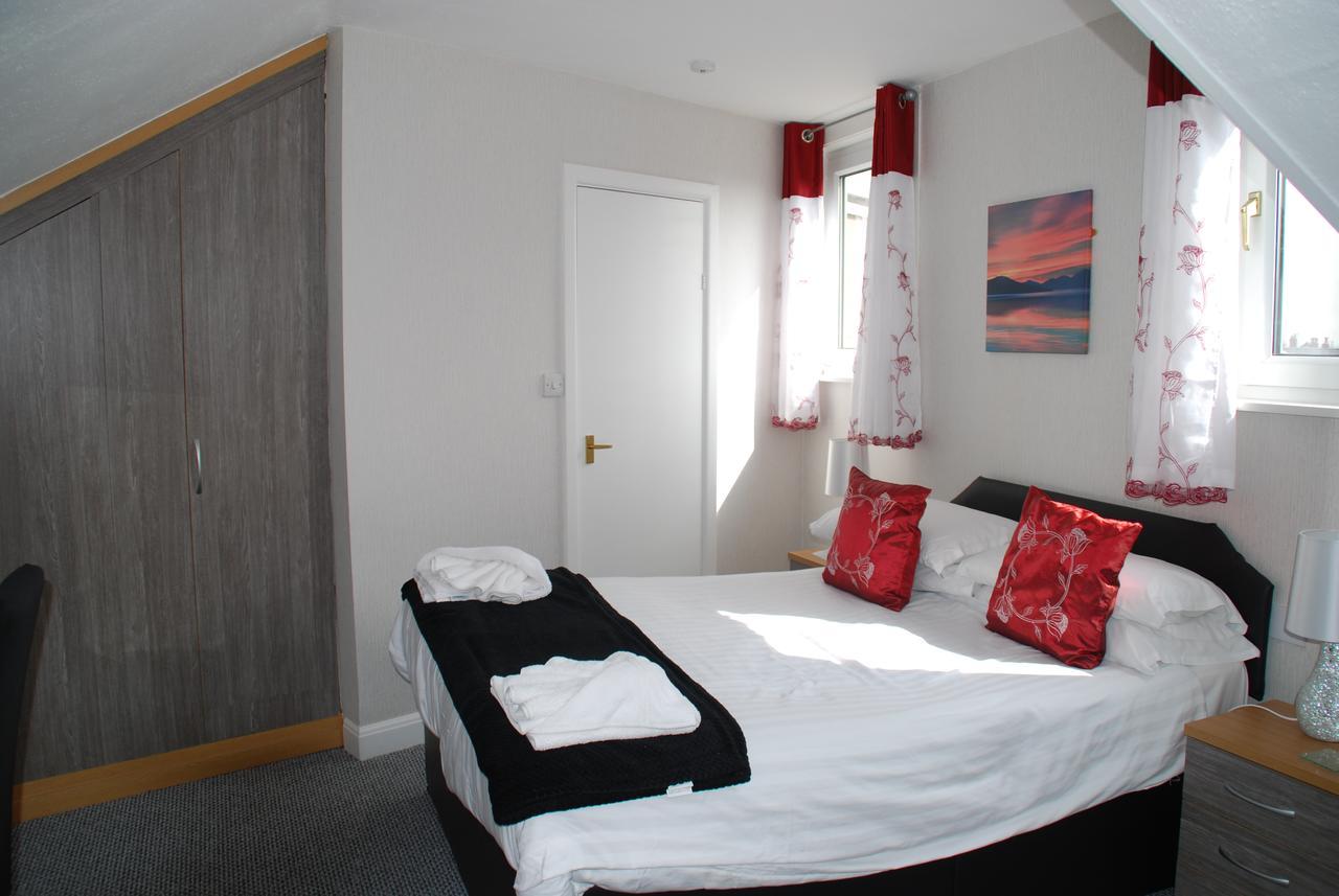 Standard Double Room Bath