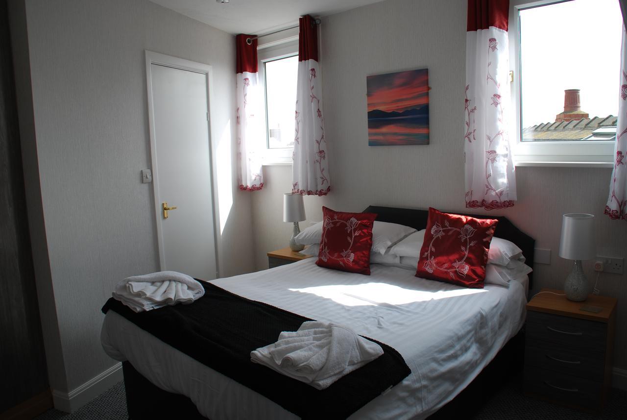 Standard Double Room Bath