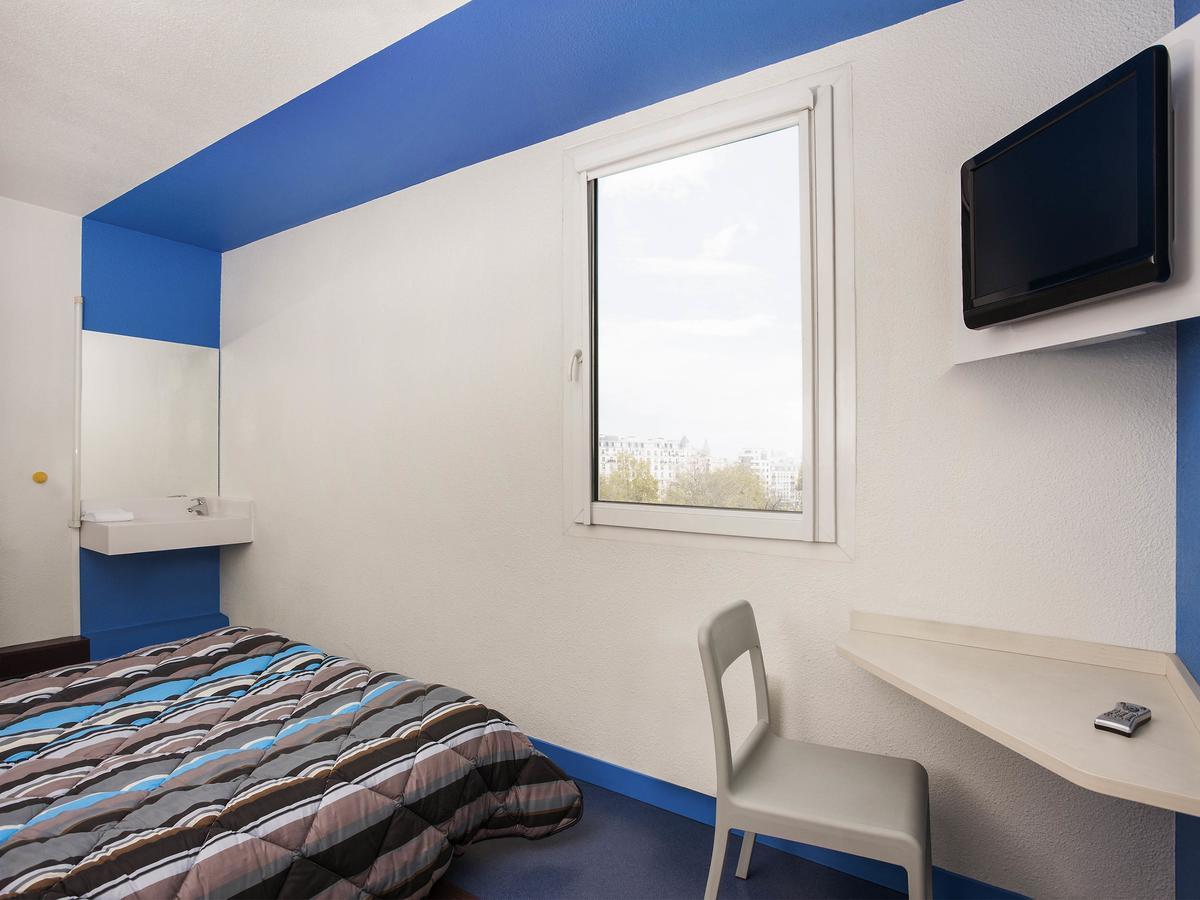 Chambre Triple avec Salle de Bains Commune