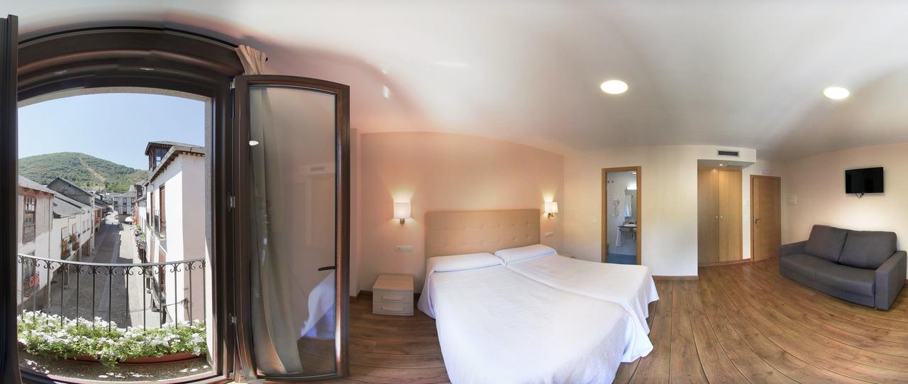 Comfort Triple Room