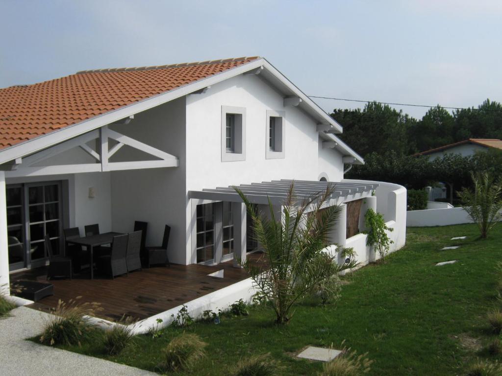 Villa,1555554808:JPEG