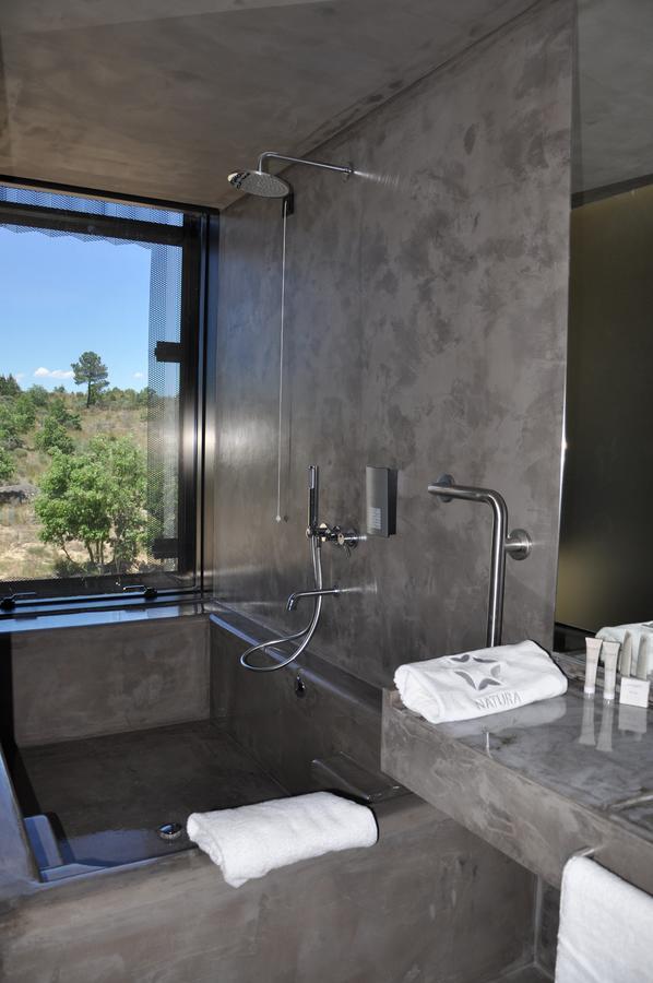 Suite com Varanda