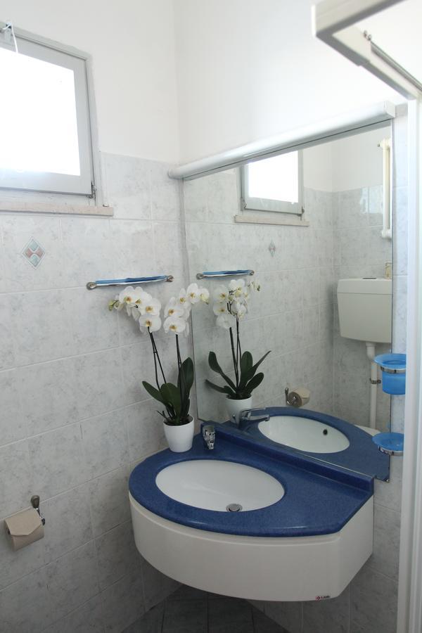 Small Single Room