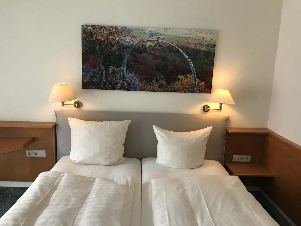 Standard Zimmer mit Kingsize-Bett