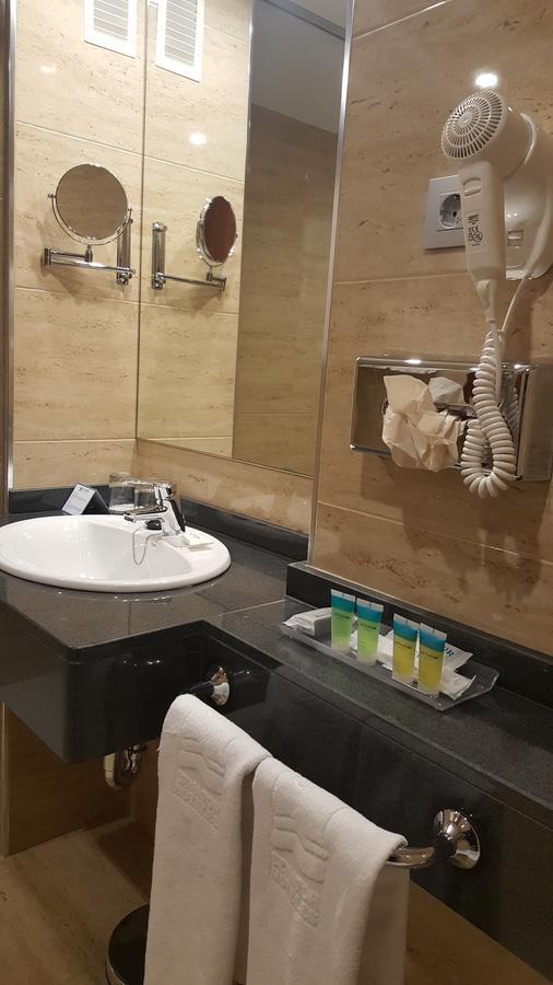 Two Double or Twin Room Connected