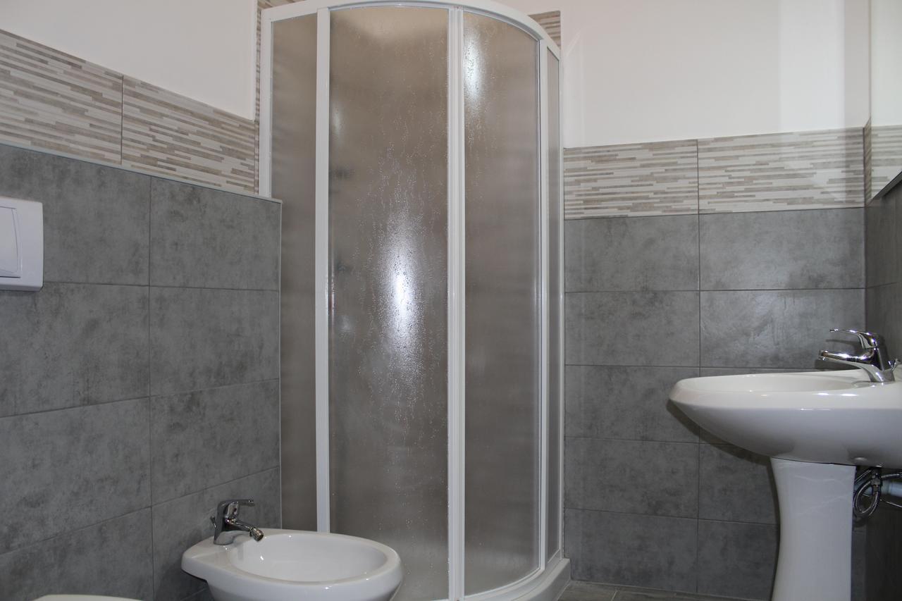 Camera Quadrupla con Bagno in Comune