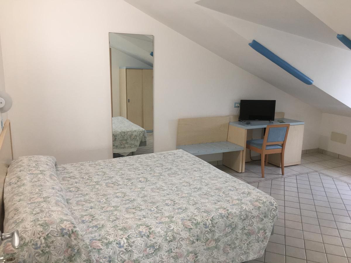 Standard Double Room,1671908445:JPEG