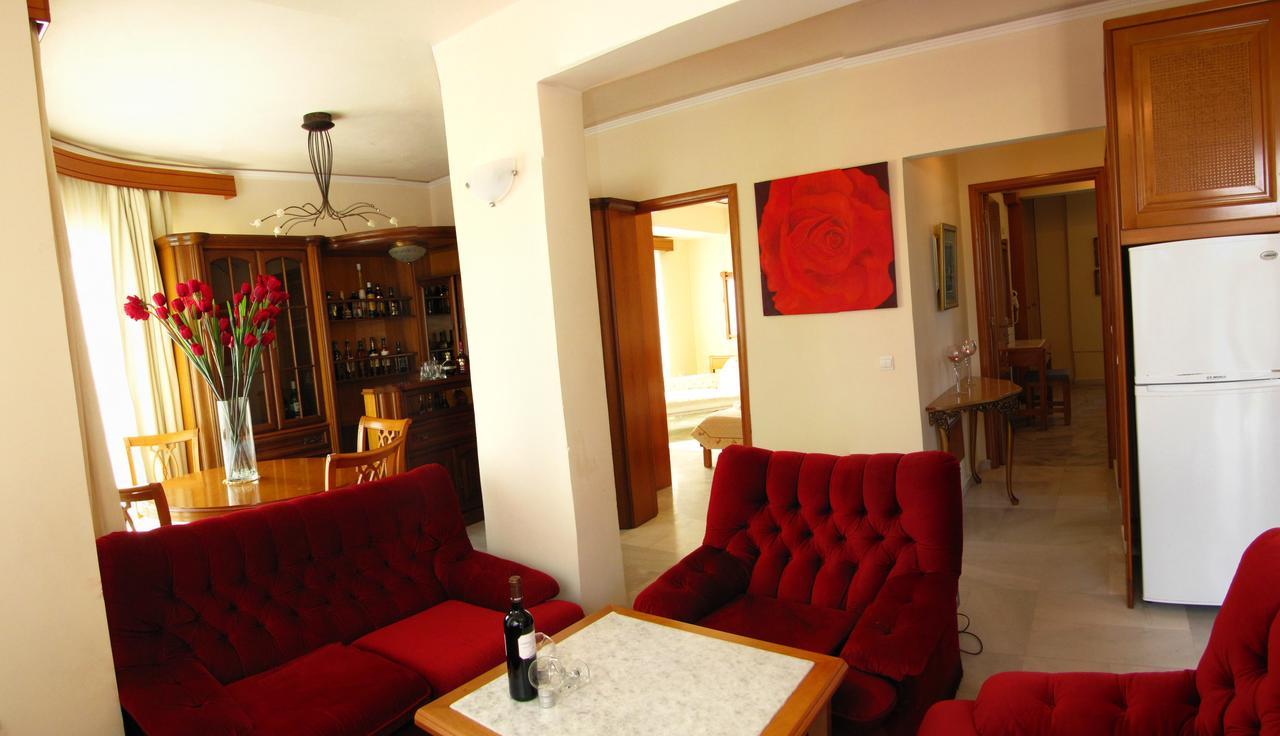 Suite with Mountain View