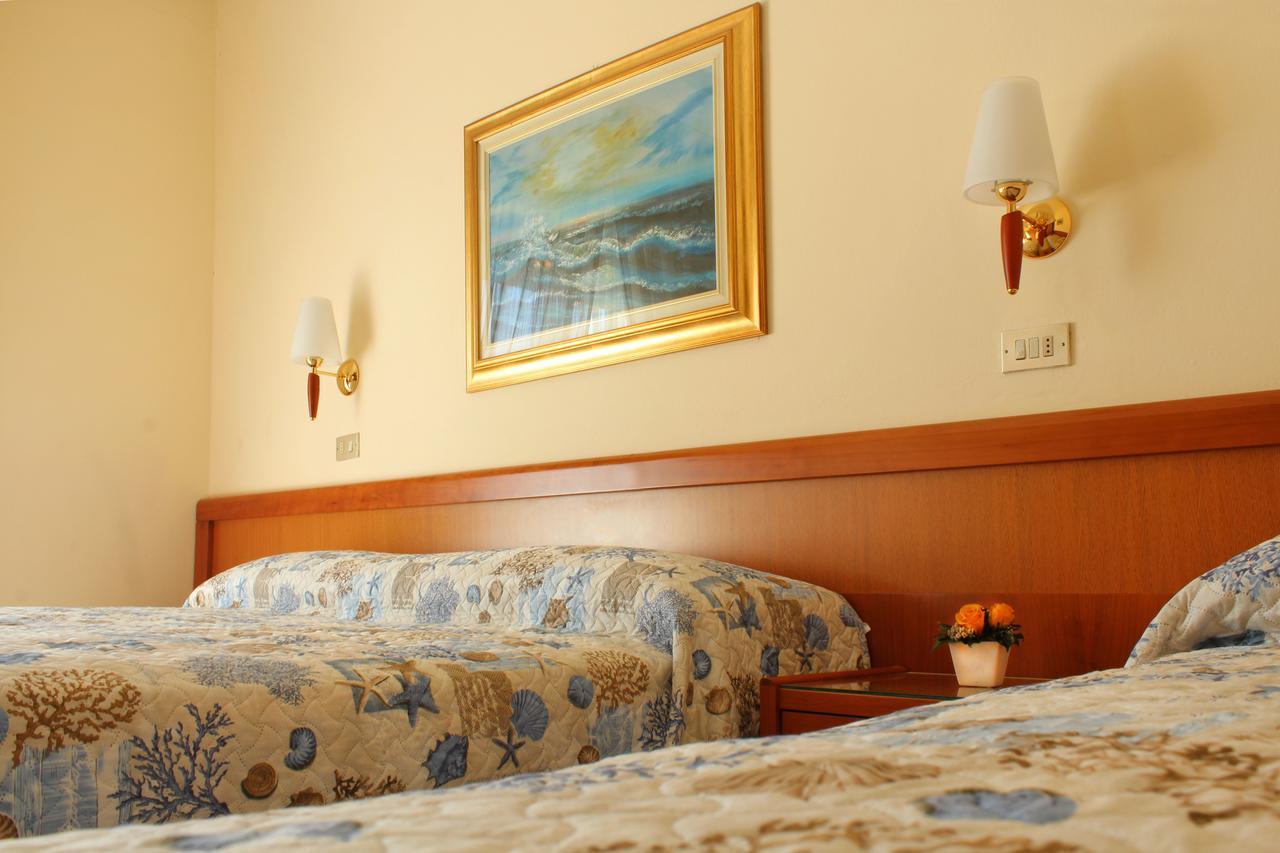 Quadruple Room,1230717479:JPEG