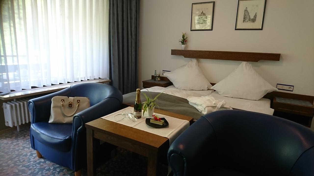 Doppelzimmer mit Balkon