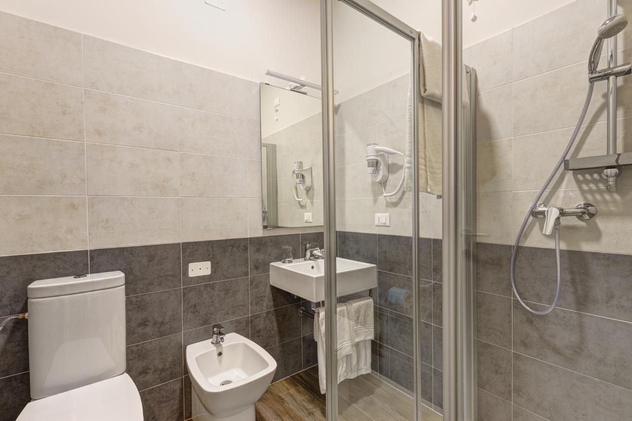 Classic Triple Room,1107196500:JPEG