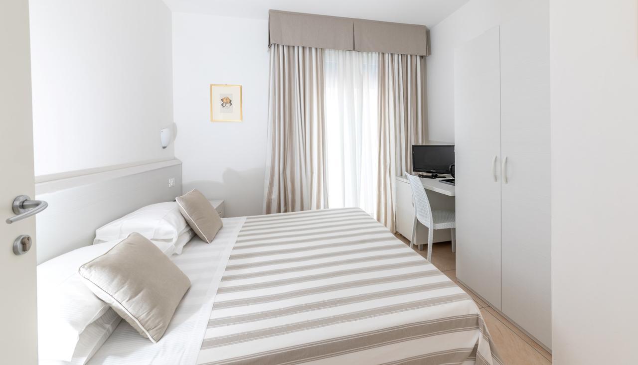 Junior Suite,664719231:JPEG