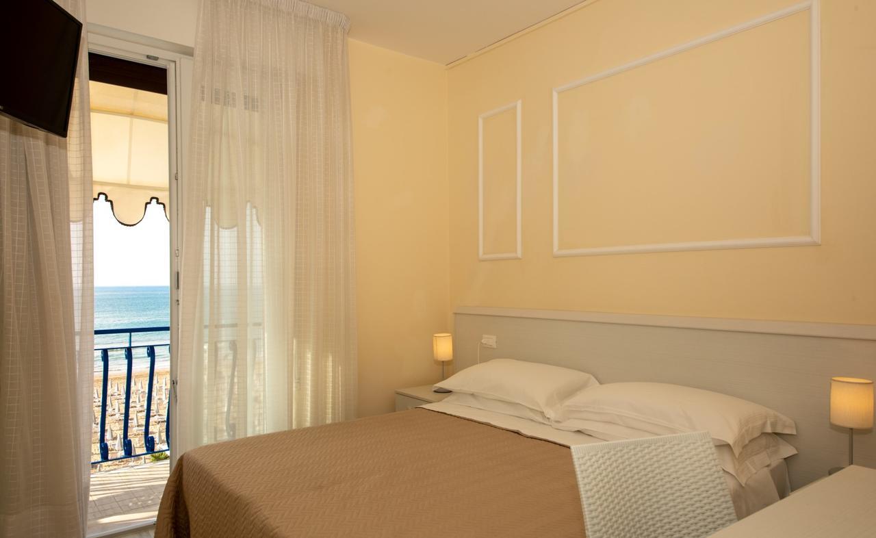 Double or Twin Room Partial Sea View
