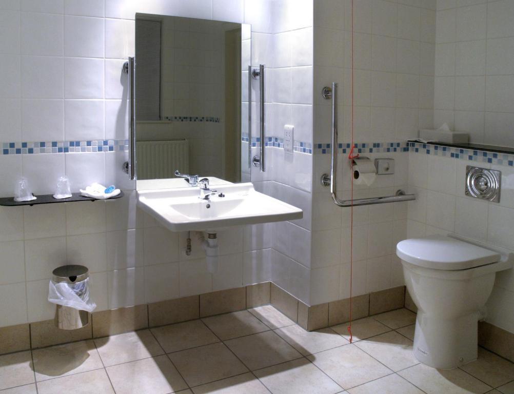 Standard Twin Room Accessible