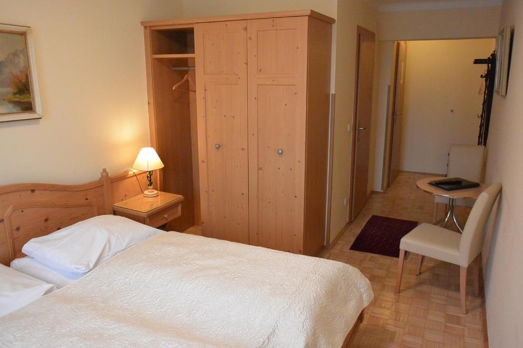 Double Room Space,66582466:JPEG